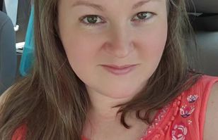 Zignorowała te objawy raka. Teraz ostrzega innych