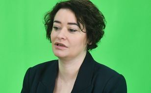 Spojrzał na buty Żukowskiej.