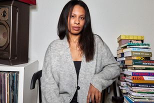 Zwyczajni niezwyczajni. Niebiali Polacy w białej Polsce