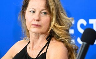 Mówi o swoim alkoholizmie.