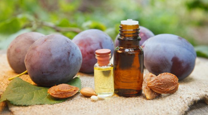 Wystarczą dwie krople i zmarszczki zaczną znikać. Tak pozbyłam się kurzych łapek