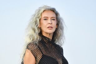 Po 27 latach wraca na wybieg.