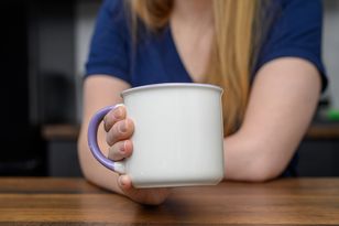 Większość pije ją rano. Lekarze ostrzegają