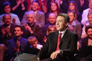 Pierwszy odcinek wyemitowano 25 lat temu. Tak zmienił się prowadzący