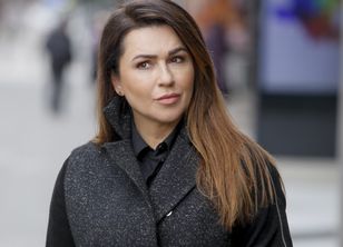 Znalazła męża w biurze matrymonialnym.