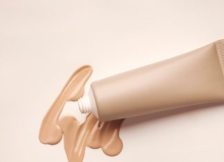 Najlepszy krem DD to ten. Działa jak lekki podkład, a do tego stymuluje produkcję kolagenu