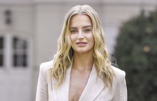 Pisarek nadal lansuje letni trend. Na jesień jest również idealna