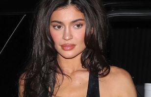 Kylie Jenner w zjawiskowej w mini. Stylizacja błyszczy jak diamenty