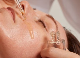 Najmocniejszy płynny kolagen na noc. „Tak gładziutkiej buzi to chyba nie miałam nigdy”