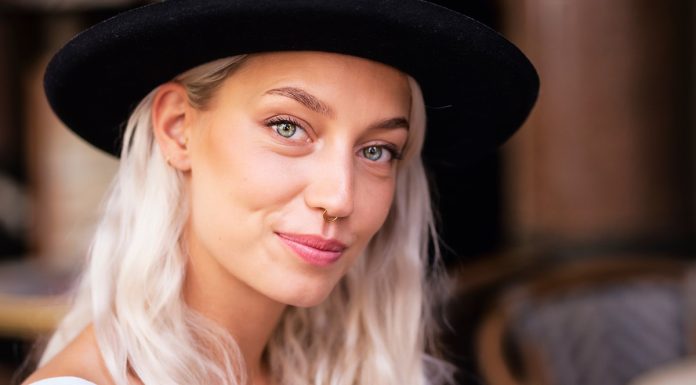 Najlepsze regenerujące francuskie kremy do twarzy. Idealne na jesień!