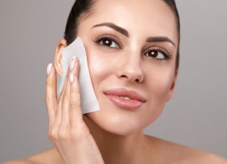 Trzy matujące kremy, dzięki którym odstawisz puder do twarzy