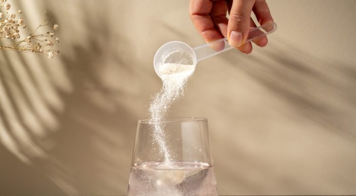 Ranking kolagenów w proszku. TOP 5, które wzmocnią włosy, paznokcie i stawy