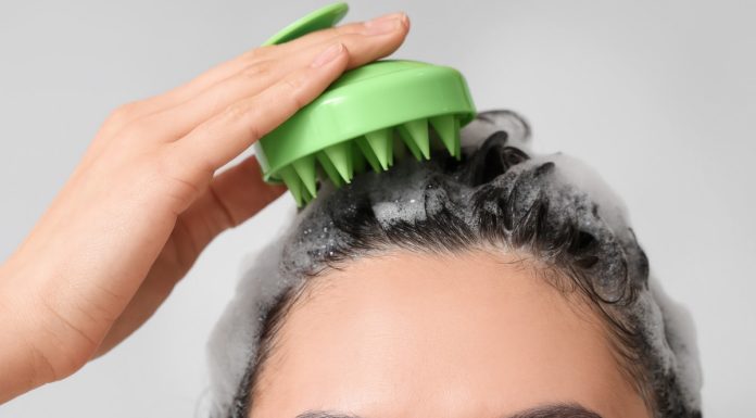 Oklapnięte włosy zaraz po myciu? Może potrzebujesz tego produktu