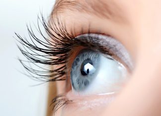 Super tani tusz, którego używają gwiazdy. Od lat bezkonkurencyjny