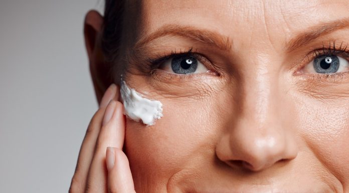 Ten ujędrniający krem w dużej butli kosztuje grosze, a mógłby fortunę. „Moje odkrycie!”