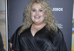 Schudła ponad 50 kg. Mówi o relacjach z mężczyznami