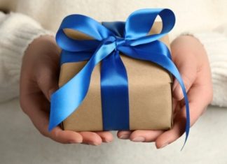 Pod choinkę i na co dzień – pomysły na świąteczne prezenty od La Roche-Posay