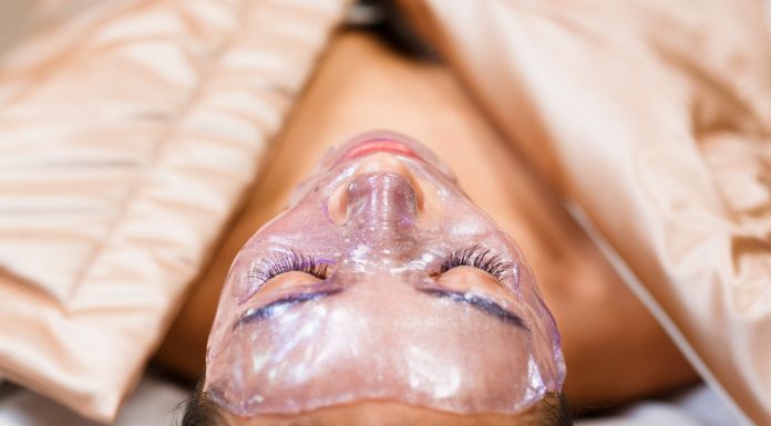 Ta maseczka w formie galaretki ma szansę stać się viralem. Ma potężne działanie przeciwzmęczeniowe