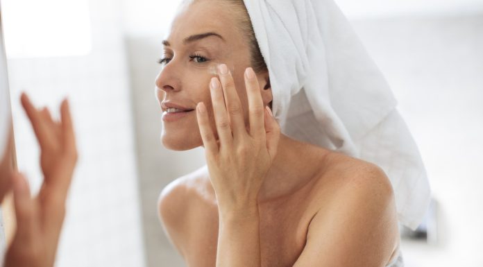 Te kremy do twarzy to strata pieniędzy. Nie mają prawa zadziałać