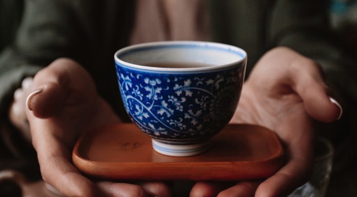 Japonki uwielbiają ten napój, bo spala tłuszcz. Zawstydza nawet kawę