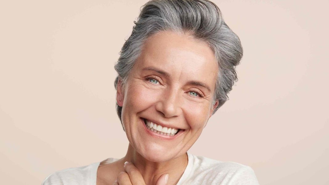 Pielęgnacja pro-ageing. Olśniewaj pewnością siebie niezależnie od wieku