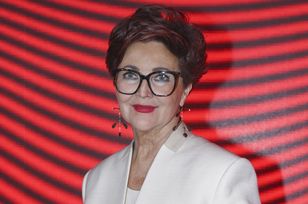 Perfekcyjna opcja dla dojrzałych kobiet. Potrafi maskować niedoskonałości