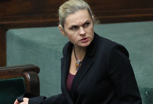 KRRiT apeluje do Barbary Nowackiej. Chodzi o zmiany w podstawie programowej