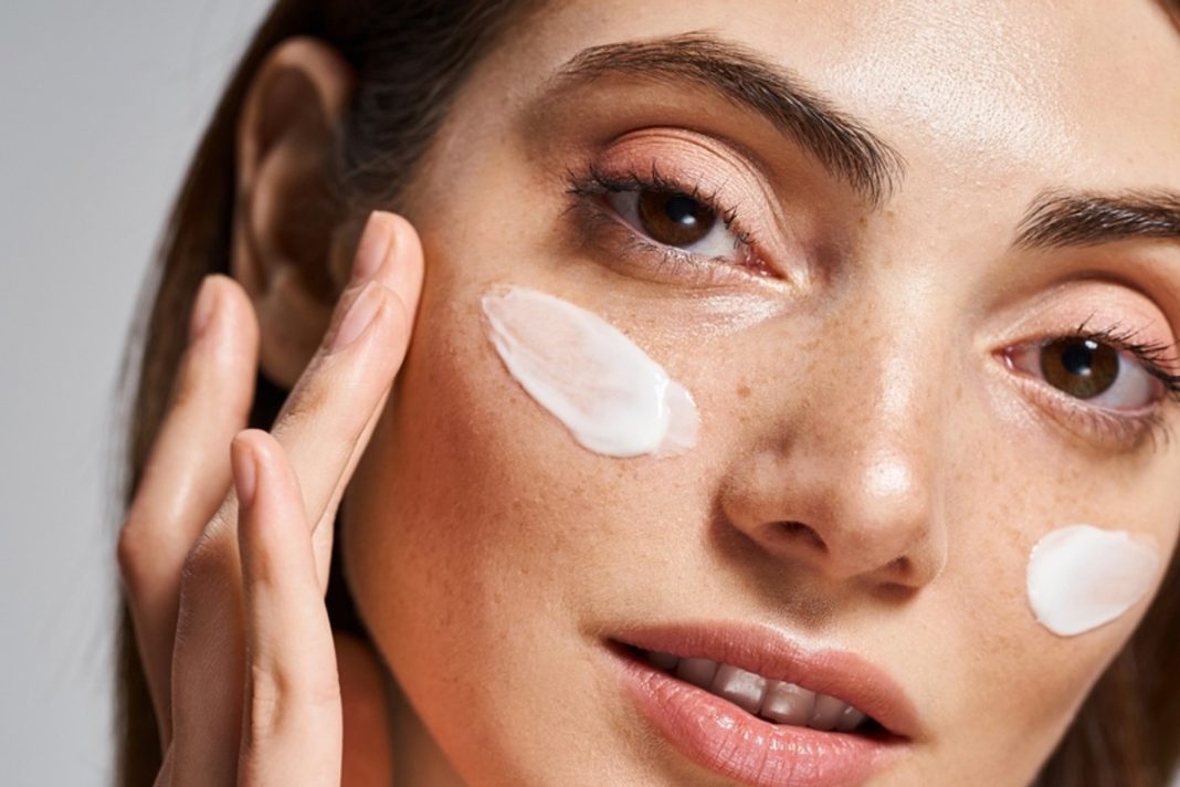 Luksusowe kosmetyki hiszpańskiej marki taniej na Black Friday. Zrobisz zapasy na cały rok