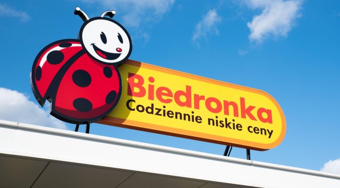 Biedronka z nową promocją na kosmetyki. Drugi produkt za darmo