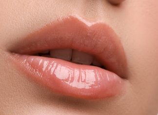 Olejkowy tint do ust nawilża na długo i daje piękny błysk! „Kupuję po trzy opakowania”