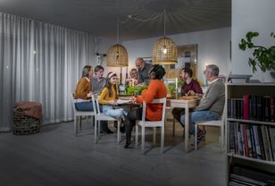 Jak wprowadzić świąteczny klimat do Twojego wnętrza bez wydawania fortuny?