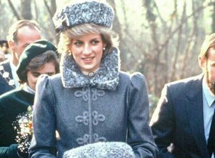 Od diamentów do paskudnych swetrów. Świąteczne stroje pierwszych dam