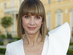 Od lat jest w związku. Mówi, jak wzniecić ogień w sypialni