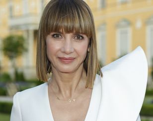 Od lat jest w związku. Mówi, jak wzniecić ogień w sypialni