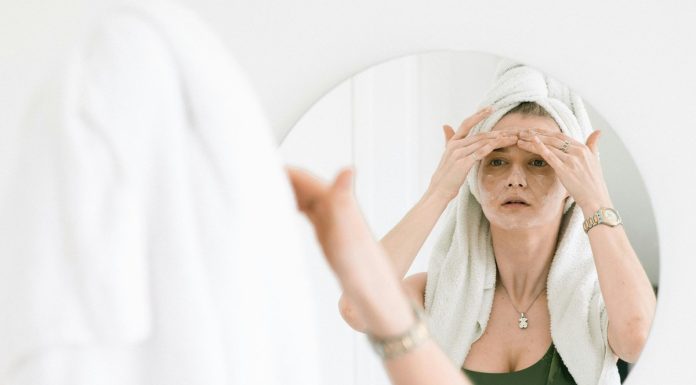 Trzy składniki, których warto szukać w kosmetykach nawilżających. Uratują skórę zimą