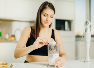 Dodaję łyżkę do owsianki i brzuch stał się płaski. Zniknęły też problemy z jelitami