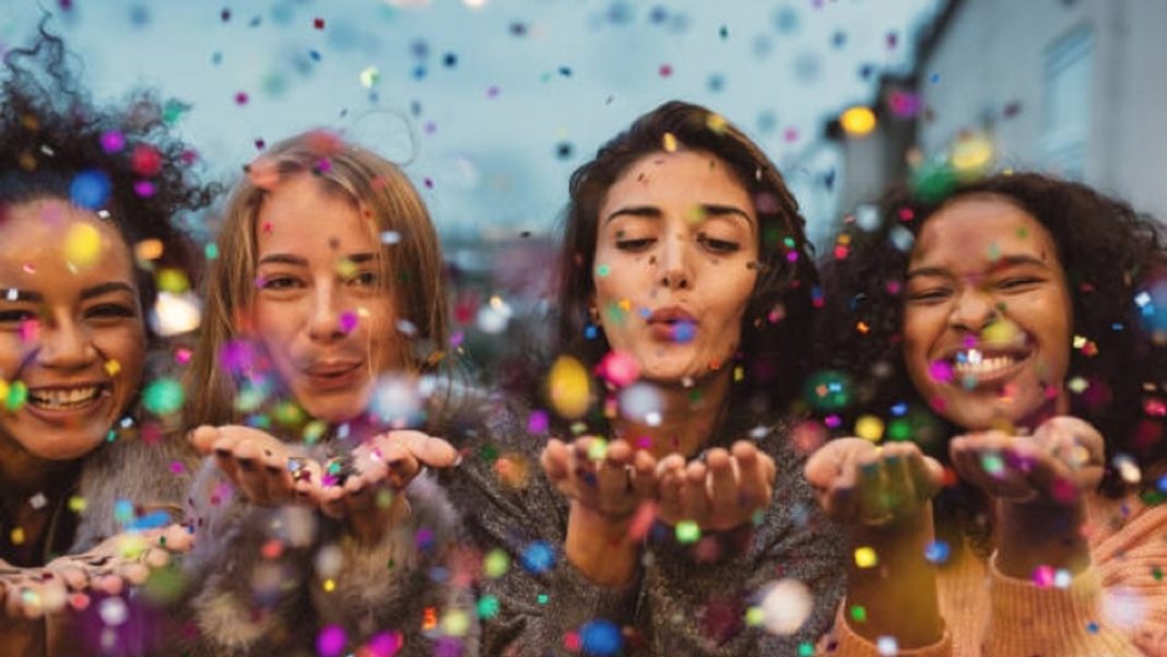 NYX Professional Makeup przygotował limitowaną, świąteczną kolekcję inspirowaną filmem „Kevin sam w domu” – makijaż pełen świątecznego uroku i szaleństwa!