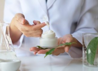 Bielenda wypuściła hit! Ten eliksir młodości opracowali naukowcy i to będzie najlepiej wydane 30 zł