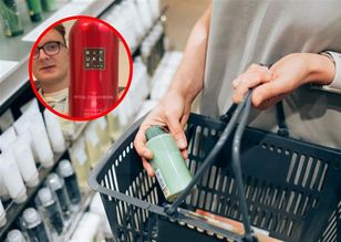 Chwali się świąteczną paczką z pracy.