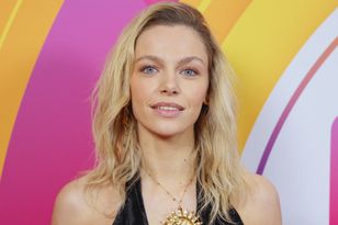 Pozowała w sukience maxi. Tył kreacji zrobił furorę