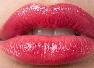 Wszyscy chcą mieć ten olejkowy tint! Kuszący kolor zostaje nawet po zmyciu