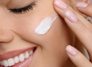 Najlepszy krem do 30 zł to ten. Redukuje zmarszczki mimiczne w 14 dni, matuje jak puder