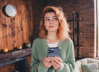 Trzy viralowe kosmetyki z Tik-Toka. Sprawdzamy, skąd wzięła się ich popularność