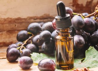 Olej z pestek winogron to zbawienie dla suchej i problematycznej skóry