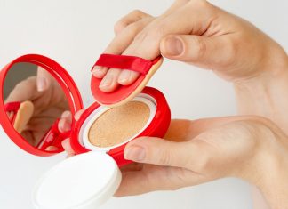 Ten koreański podkład w poduszce robi na świecie furorę! Ma trwałość do 72 godzin