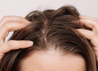 Odżywki do włosów przetłuszczających się. Pielęgnacja bez obciążania