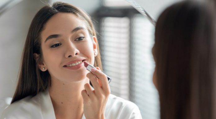 Sześć najpiękniejszych pomadek w odcieniach nude