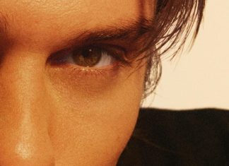 Wyzwalająca energia znaleziona w grupie znajomych