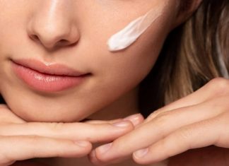 Tanie serum z retinalem, które działa jak odmładzający eliksir. Ujędrnia wiotczejącą skórę