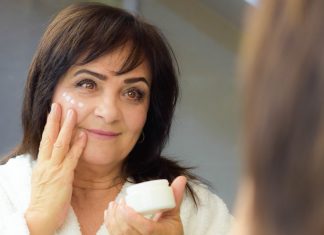 To serum po mistrzowsku wypełnia zmarszczki. Teraz połowę tańsze!